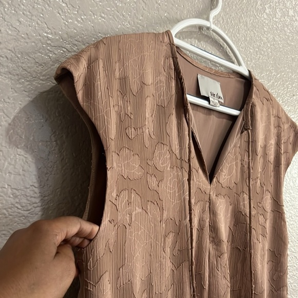 Chloe Oliver Muse Nude Drop Waist Mini Dress Size Small Sleeveless V Neck - Picture 4 of 9